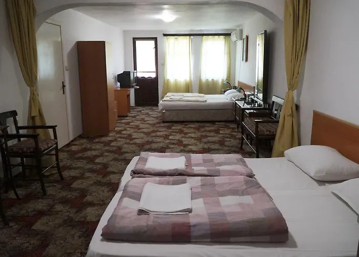 Guestrooms Ross
