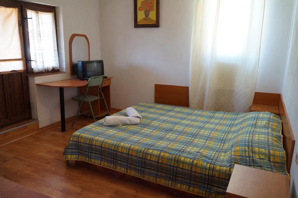 Guestrooms Ross